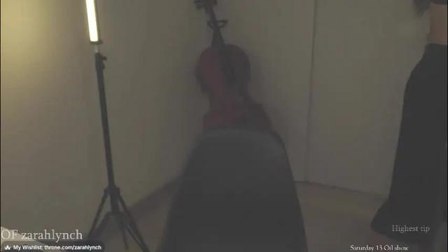 Image 3 of zarahlynch Stream on Chaturbate on 1 month ago