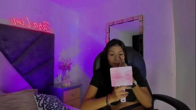 Image 6 of zaralim Stream on Chaturbate on 1 month ago