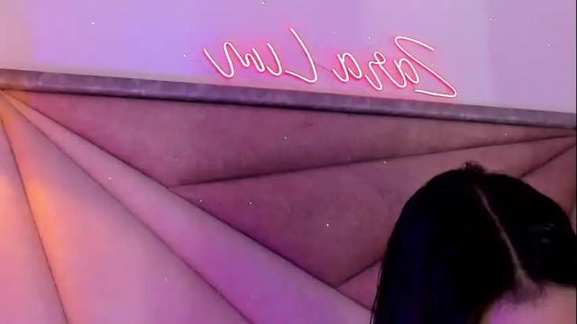 Image 4 of zaralim Stream on Chaturbate on 1 month ago