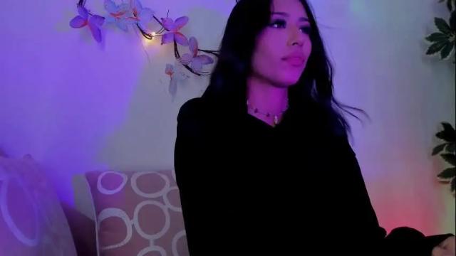 Image 10 of zaralim Stream on Chaturbate on 25 days ago