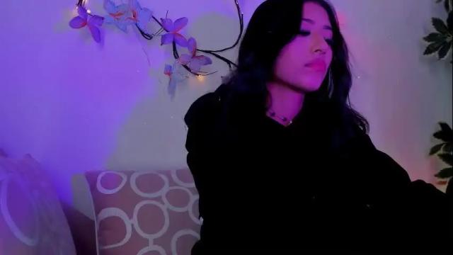 Image 11 of zaralim Stream on Chaturbate on 25 days ago