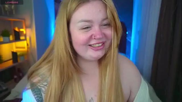 Image 3 of zarareign_ Stream on Chaturbate on 28 days ago
