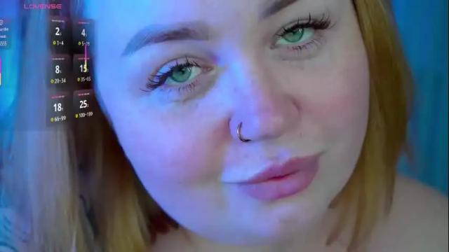 Image 7 of zarareign_ Stream on Chaturbate on 21 days ago