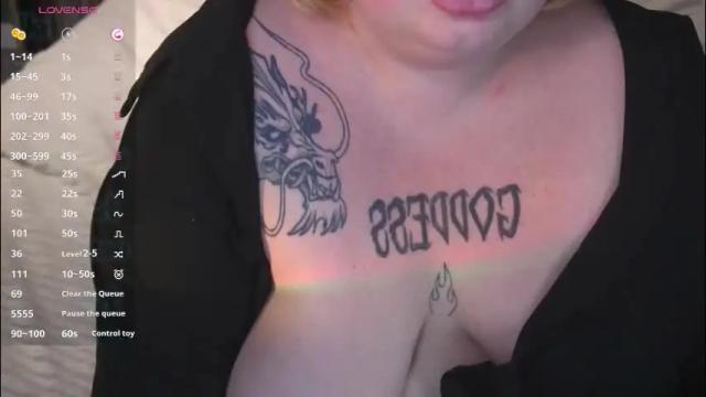 Image 4 of zarareign_ Stream on Chaturbate on 23 days ago