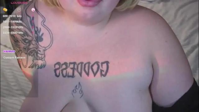 Image 6 of zarareign_ Stream on Chaturbate on 23 days ago