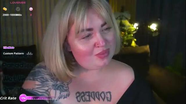 Image 11 of zarareign_ Stream on Chaturbate on 12 days ago