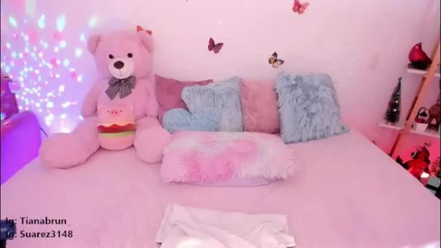 Image 2 of zaratorres_ Stream on Chaturbate on 1 month ago