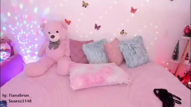 Image 3 of zaratorres_ Stream on Chaturbate on 17 days ago