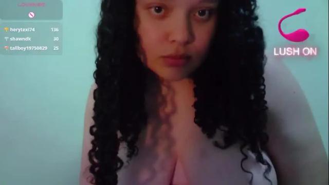Image 12 of zarayclover__ Stream on Chaturbate on 1 month ago