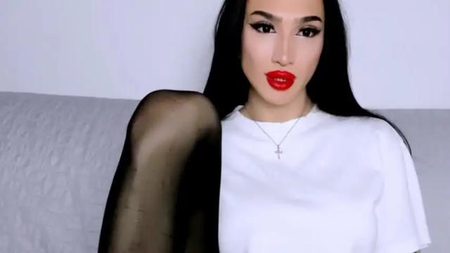 Image 2 of zarinastoun20 Stream on Chaturbate on 18 months ago