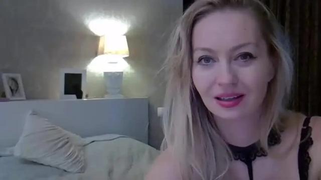 Image 11 of zarinaswift Stream on Chaturbate on 16 months ago