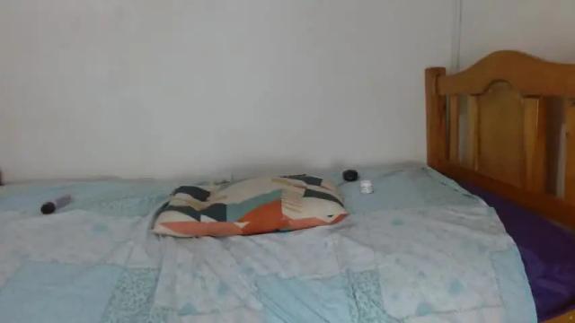 Image 5 of zaritagape21 Stream on Chaturbate on 14 months ago