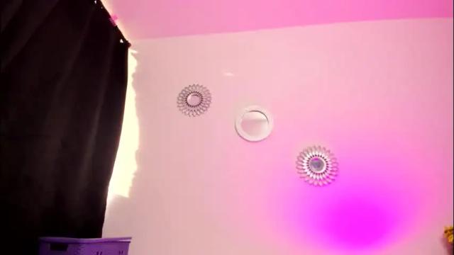 Image 8 of zaritha_li Stream on Chaturbate on 1 month ago