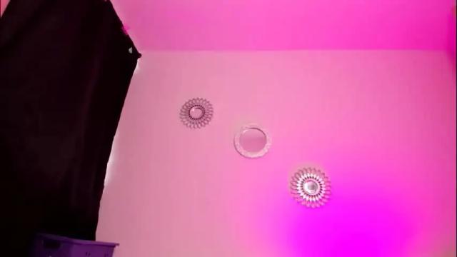 Image 2 of zaritha_li Stream on Chaturbate on 1 month ago