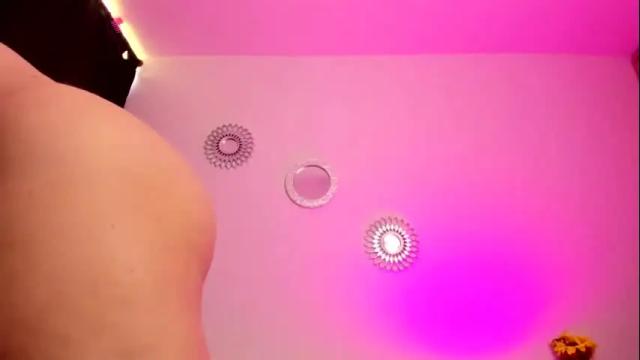 Image 8 of zaritha_li Stream on Chaturbate on 1 month ago