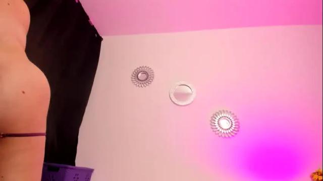 Image 7 of zaritha_li Stream on Chaturbate on 1 month ago