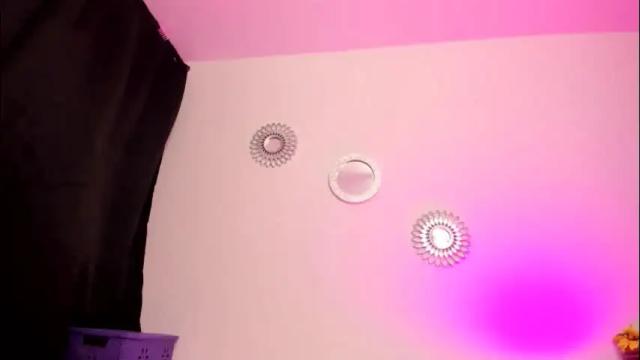 Image 11 of zaritha_li Stream on Chaturbate on 1 month ago