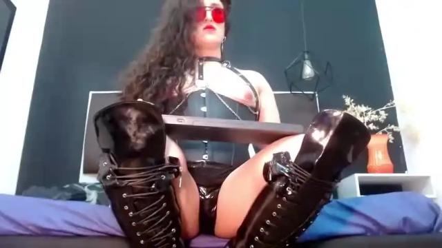Image 12 of zayra_white Stream on Chaturbate on 17 months ago