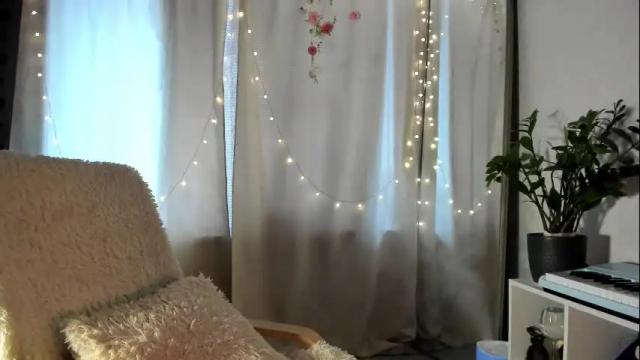 Image 6 of zefir_ka_ Stream on Chaturbate on 6 months ago