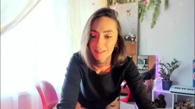 Image 2 of zefir_ka_ Stream on Chaturbate on 5 months ago