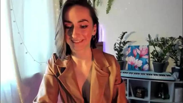 Image 2 of zefir_ka_ Stream on Chaturbate on 4 months ago