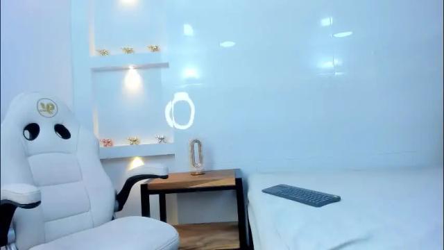 Image 12 of zenda_evans Stream on Chaturbate on 1 month ago