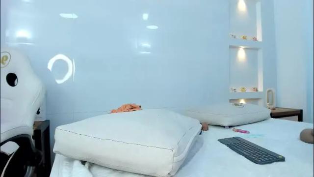 Image 6 of zenda_evans Stream on Chaturbate on 1 month ago