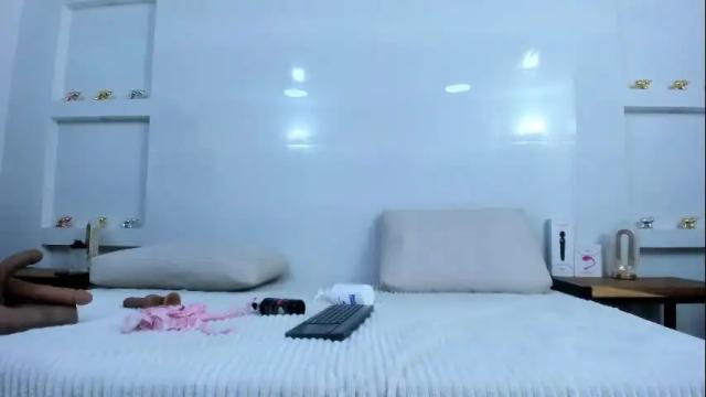 Image 4 of zenda_evans Stream on Chaturbate on 29 days ago