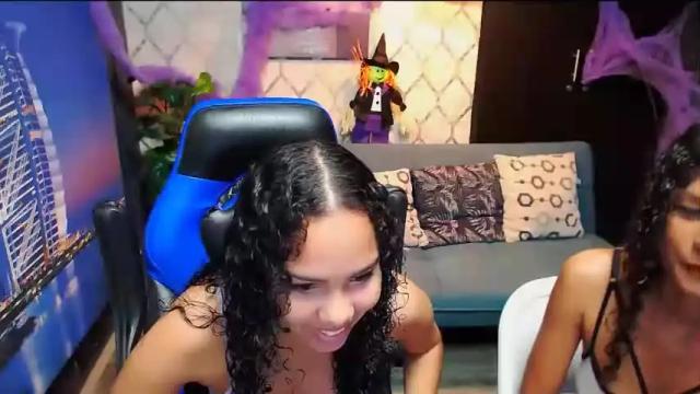 Image 10 of zendaya_tanner Stream on Chaturbate on 17 months ago