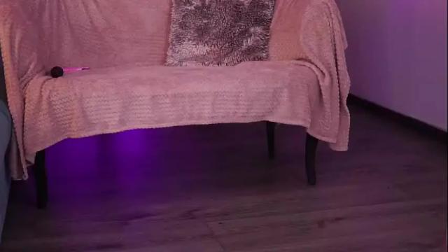 Image 8 of zenydaxbelle Stream on Chaturbate on 22 days ago