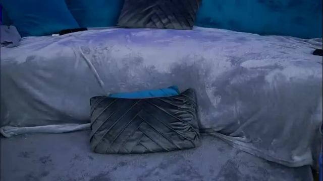 Image 11 of zenydaxbelle Stream on Chaturbate on 1 month ago