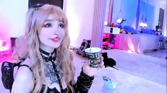 Image 8 of zephirah_abney Stream on Chaturbate on 27 days ago