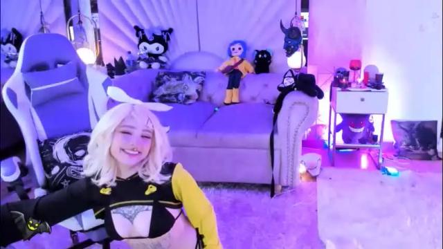Image 7 of zephirah_abney Stream on Chaturbate on 1 month ago