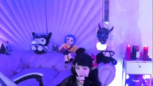 Image 2 of zephirah_abney Stream on Chaturbate on 1 month ago