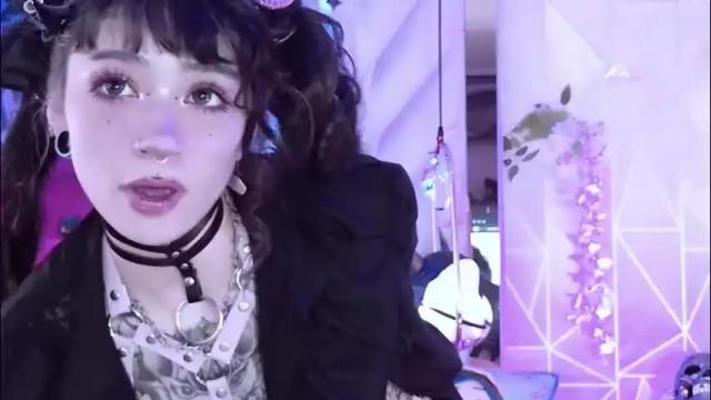 Image 2 of zephirah_abney Stream on Chaturbate on 2 months ago