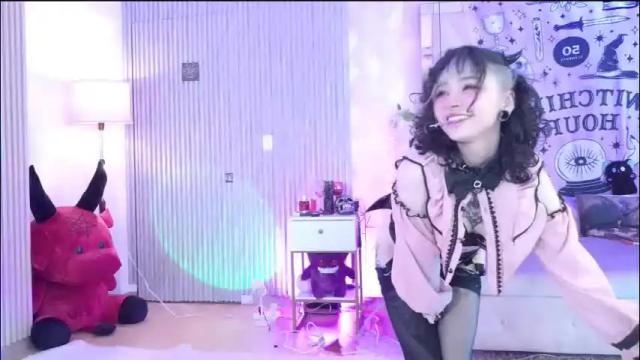 Image 3 of zephirah_abney Stream on Chaturbate on 2 months ago