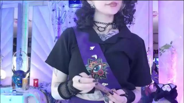 Image 2 of zephirah_abney Stream on Chaturbate on 2 months ago