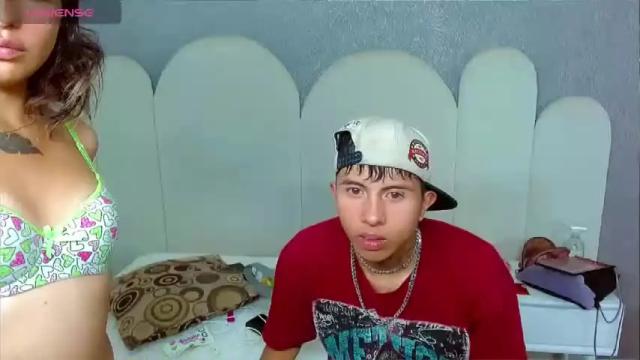 Image 4 of zeus_and_atenea_999 Stream on Chaturbate on 15 months ago