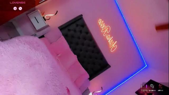 Image 10 of zeuss_x Stream on Chaturbate on 3 days ago