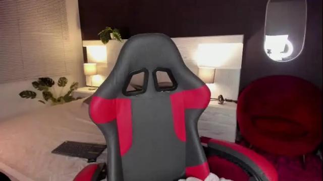 Image 7 of zhaavia Stream on Chaturbate on 1 month ago