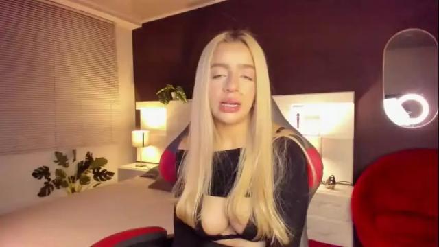 Thumbnail 3, zhaavia's Stream at Chaturbate, 27 days ago