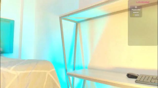 Image 3 of zhamira_21 Stream on Chaturbate on 1 month ago