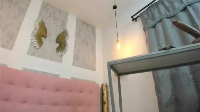 Image 2 of zhamira_21 Stream on Chaturbate on 1 month ago