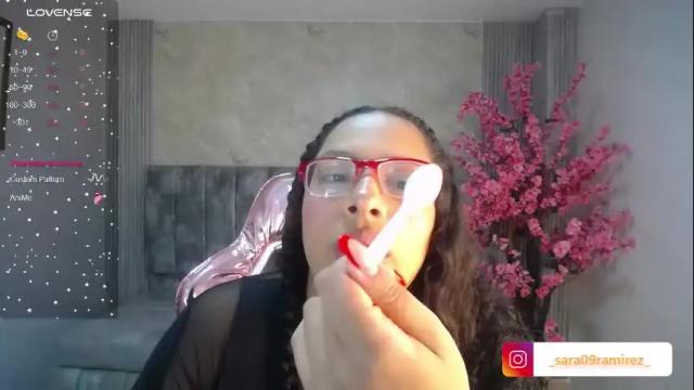 Image 2 of zhara_rose_sub Stream on Chaturbate on 1 month ago