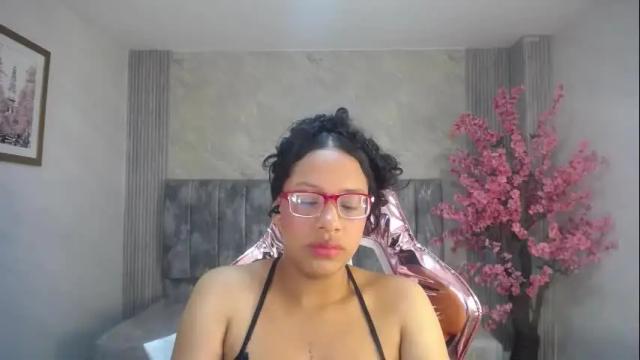 Image 11 of zhara_rose_sub Stream on Chaturbate on 1 month ago