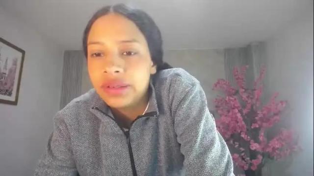 Image 12 of zhara_rose_sub Stream on Chaturbate on 4 days ago