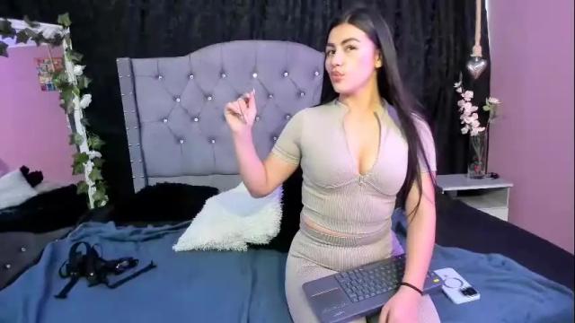 Image 7 of zharick_martinez Stream on Chaturbate on 1 month ago