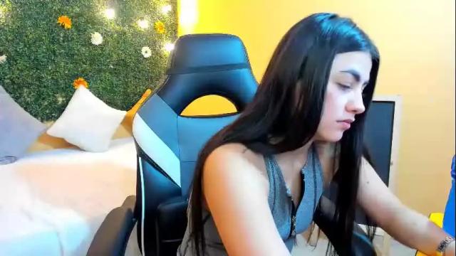 Thumbnail 1, zharick_martinez's Stream at Chaturbate, 27 days ago