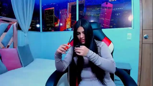 Image 3 of zharick_martinez Stream on Chaturbate on 4 months ago