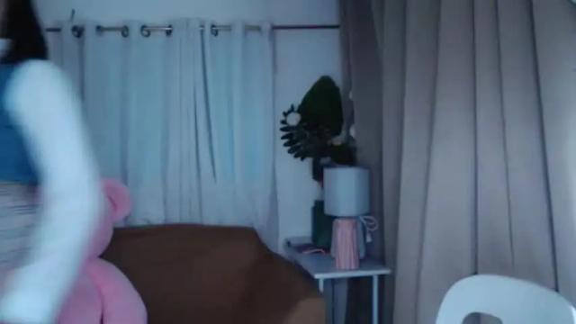 Image 7 of zhaviahale Stream on Chaturbate on 14 months ago
